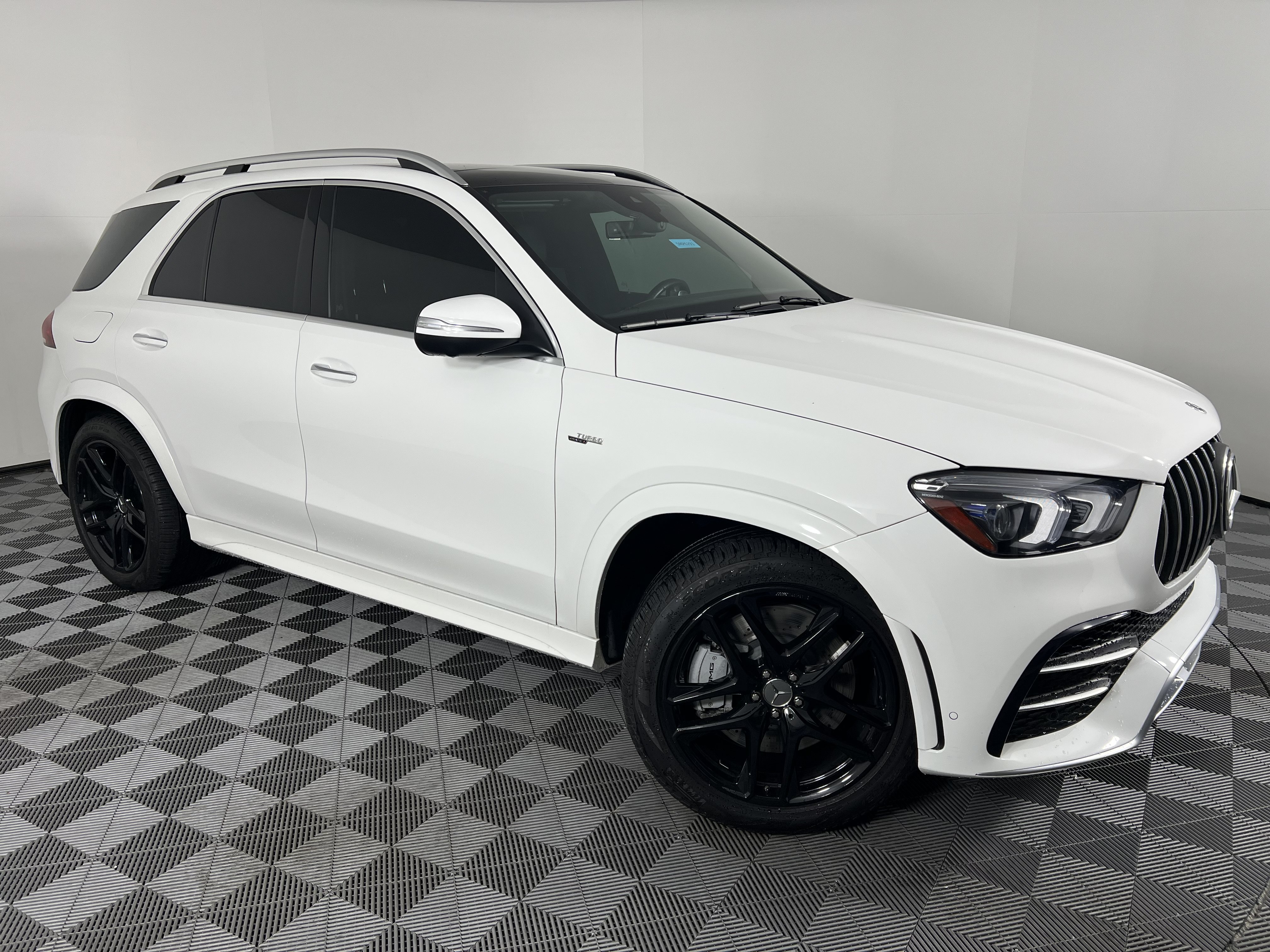 Certified 2021 Mercedes-Benz GLE 53 AMG 4MATIC image 2