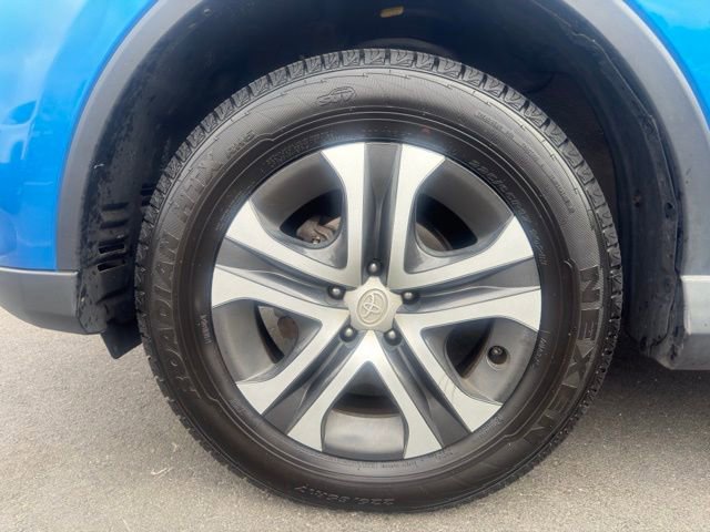 Used 2016 Toyota RAV4 LE AWD/4WD image 23
