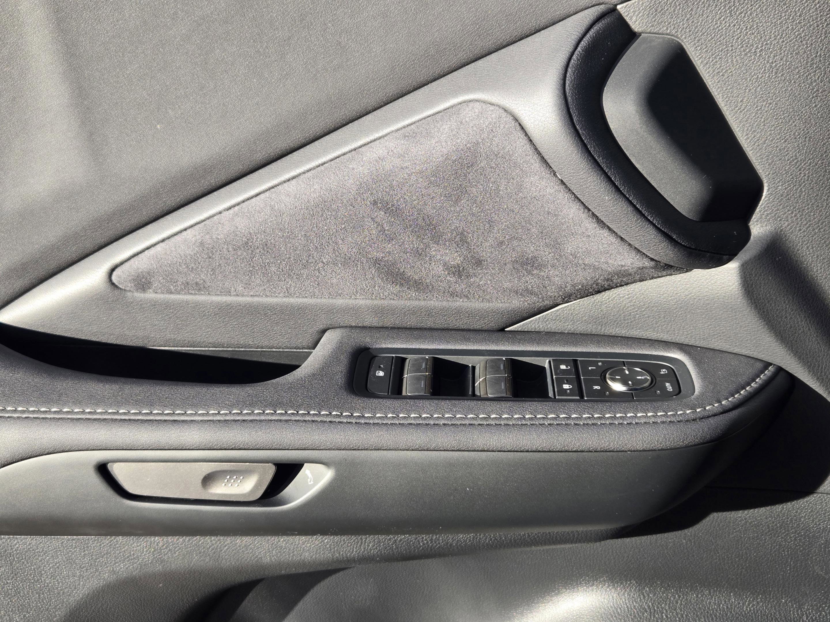 New 2026 Lexus TX 500h AWD image 15