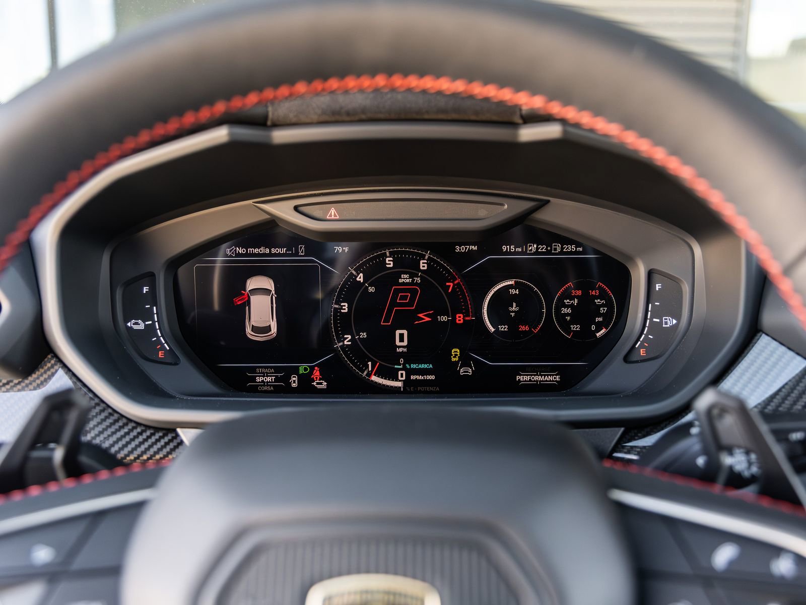 Used 2026 Lamborghini Urus SE image 29