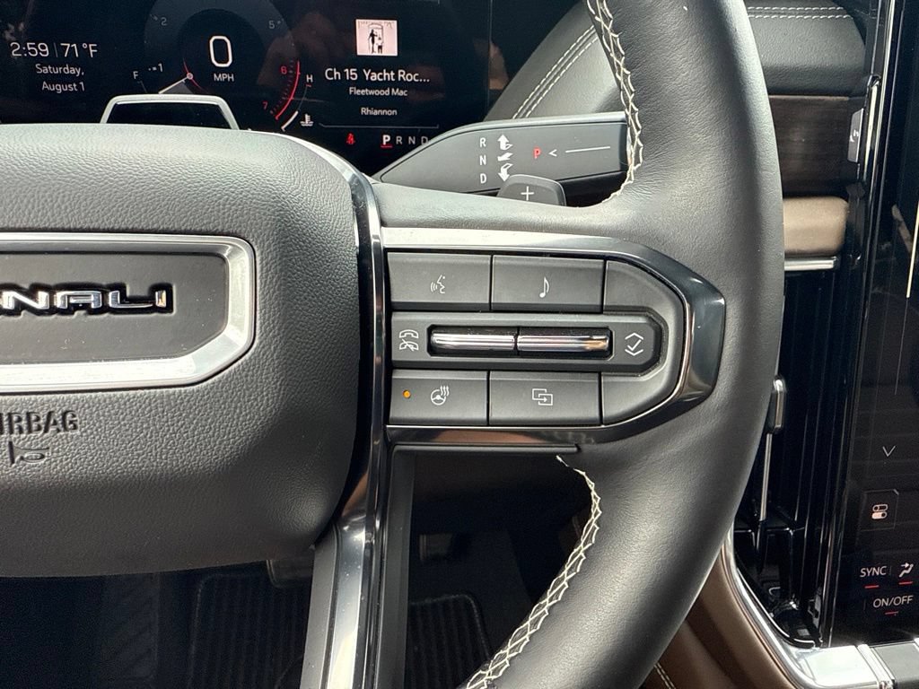 Used 2025 GMC Yukon XL Denali Ultimate AWD/4WD image 23