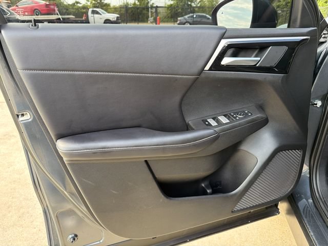 Used 2024 Mitsubishi Outlander SE AWD/4WD image 12