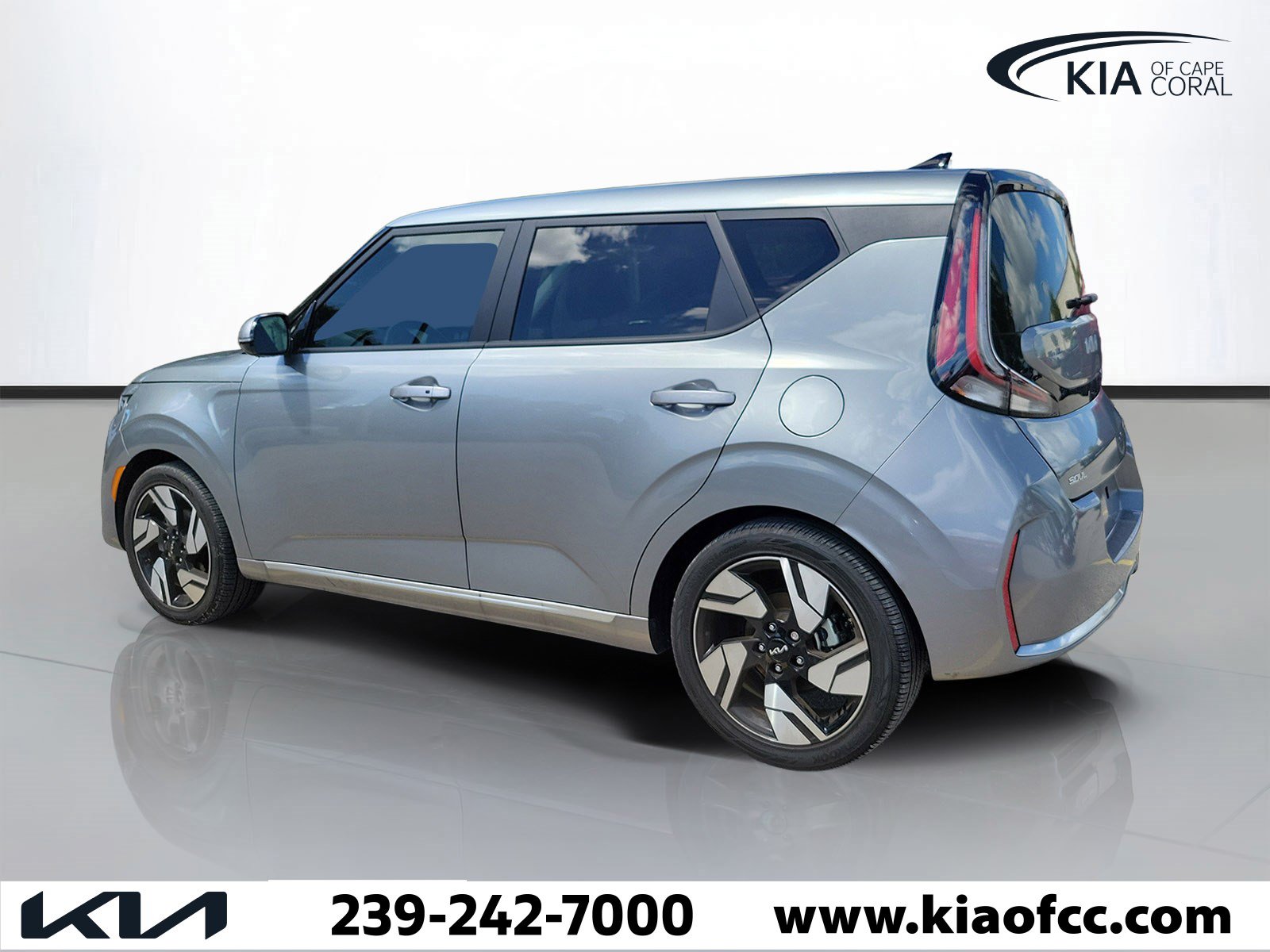 Certified 2024 Kia Soul GT-Line w/ GT-Line Technology Package FWD image 4