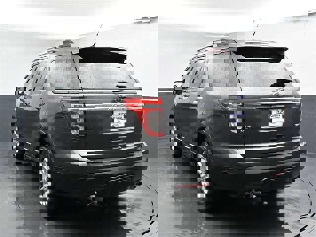 Used 2015 Ford Explorer XLT image 11