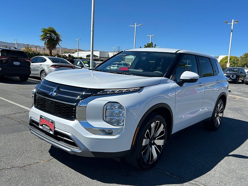 New 2026 Mitsubishi Outlander SE FWD image 5