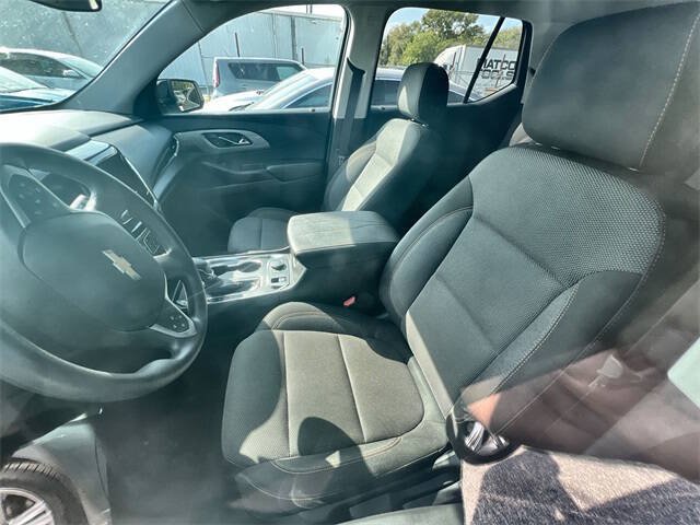 Used 2021 Chevrolet Traverse LS FWD image 17
