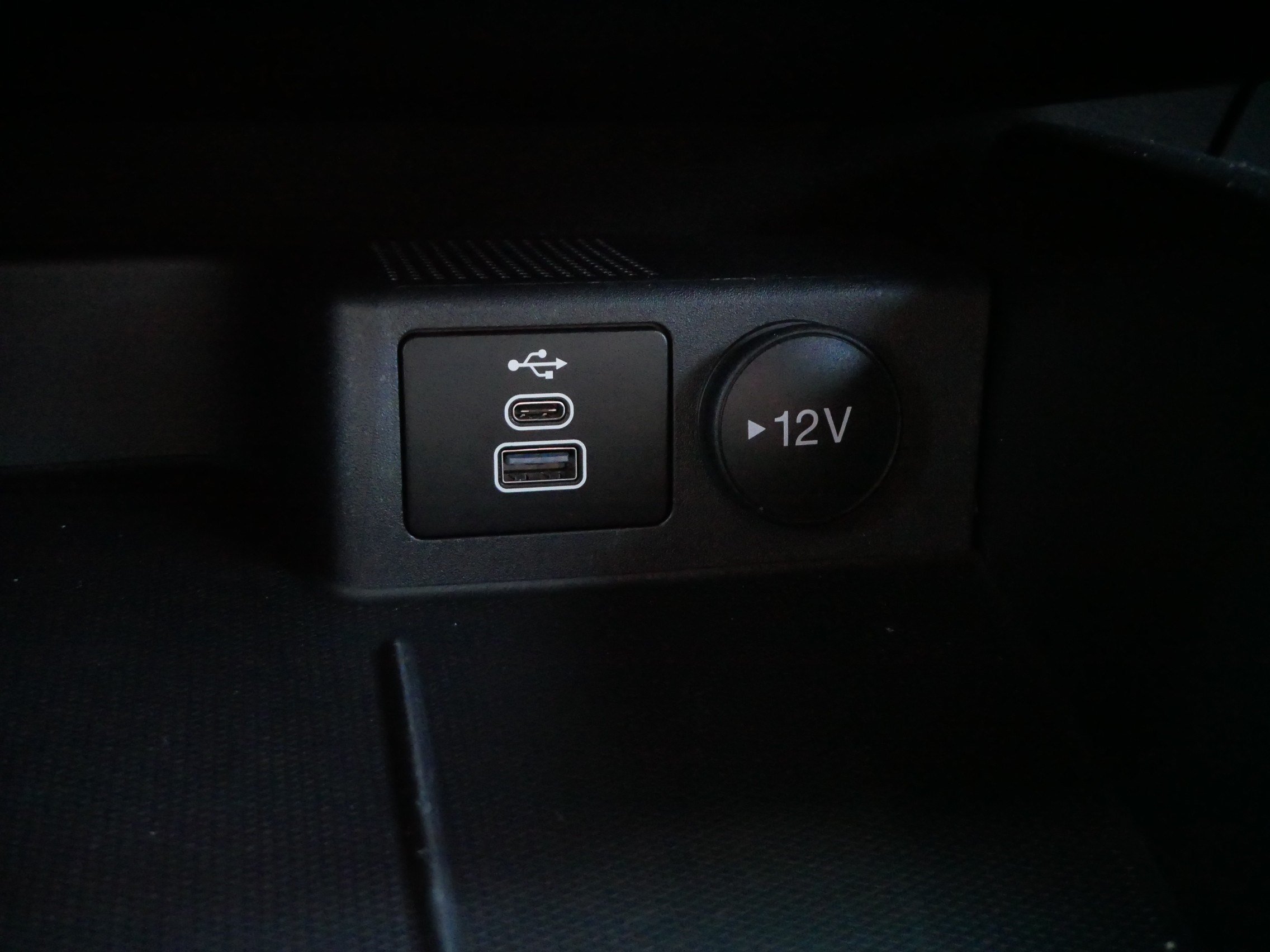 Used 2025 Ford Escape ST-Line AWD/4WD image 29
