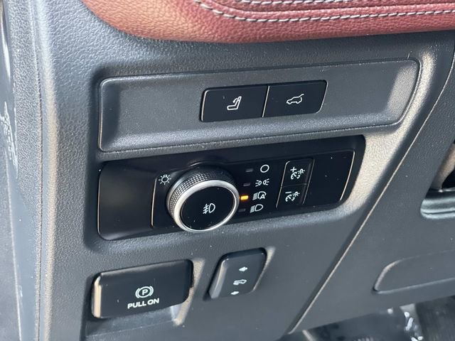 Certified 2023 Ford Expedition Limited image 20