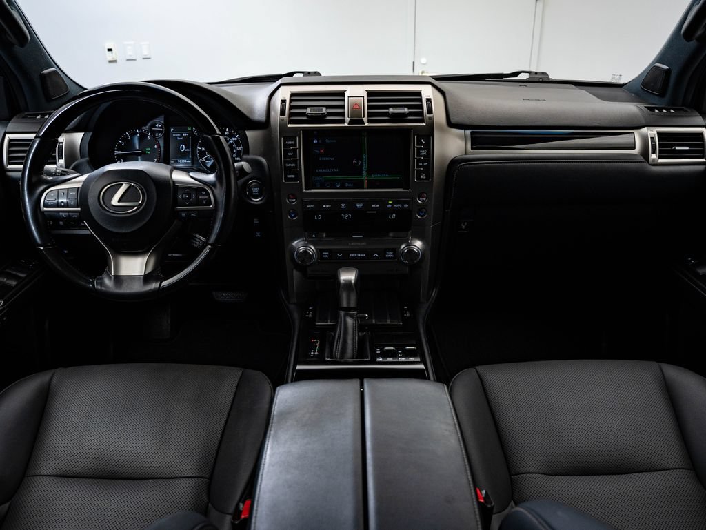 Used 2021 Lexus GX 460 Premium w/ Premium Package AWD/4WD image 32