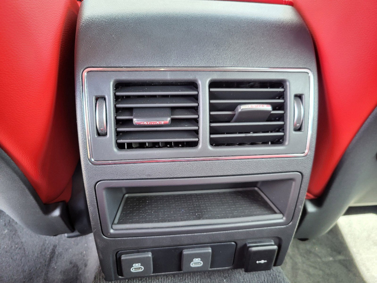 New 2024 Jaguar XF R-Dynamic SE image 18