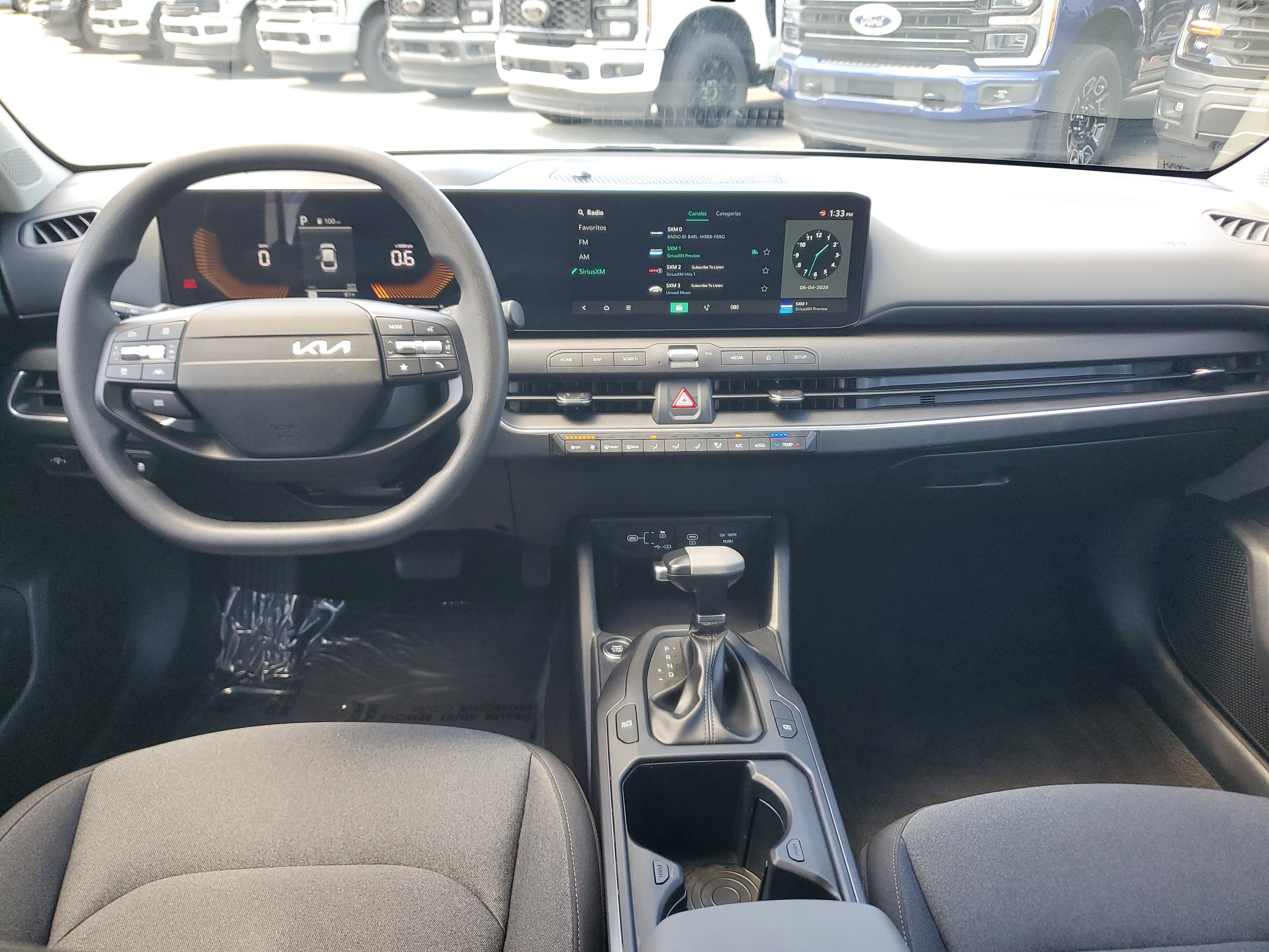 Used 2025 Kia K4 LXS image 14