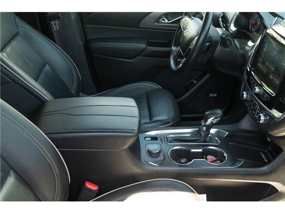 Used 2023 Chevrolet Traverse Premier w/ Redline Edition AWD/4WD image 6