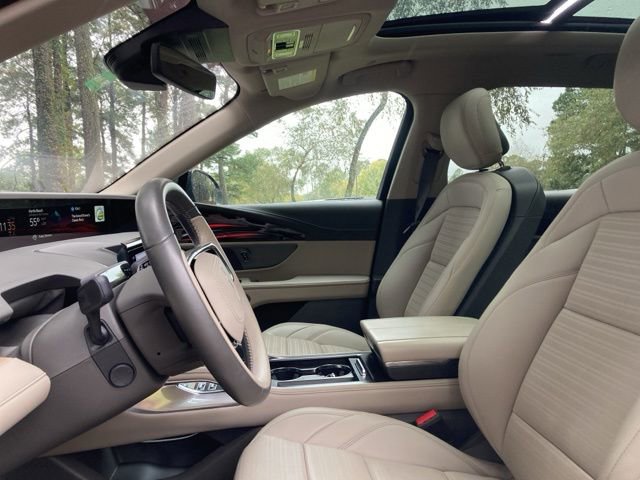 Certified 2025 Lincoln Nautilus Reserve w/ Jet Appearance Package image 21