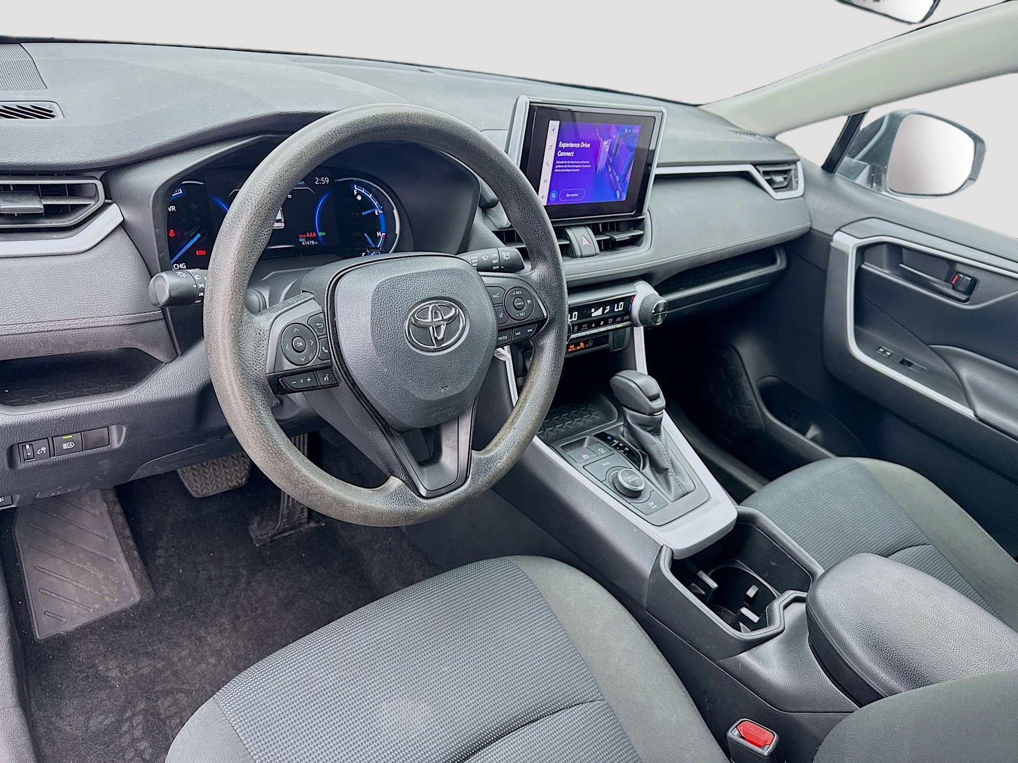 Used 2023 Toyota RAV4 LE image 7