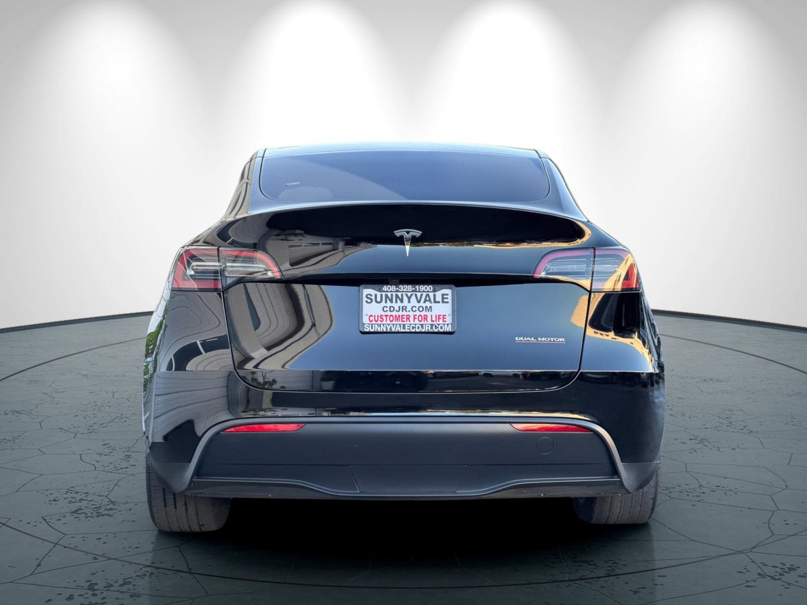 Used 2023 Tesla Model Y Performance image 5