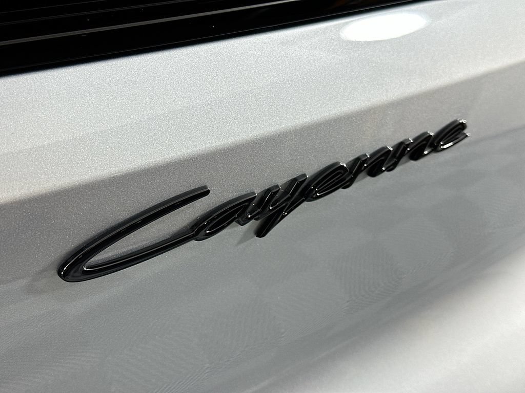 New 2026 Porsche Cayenne Coupe AWD/4WD image 34