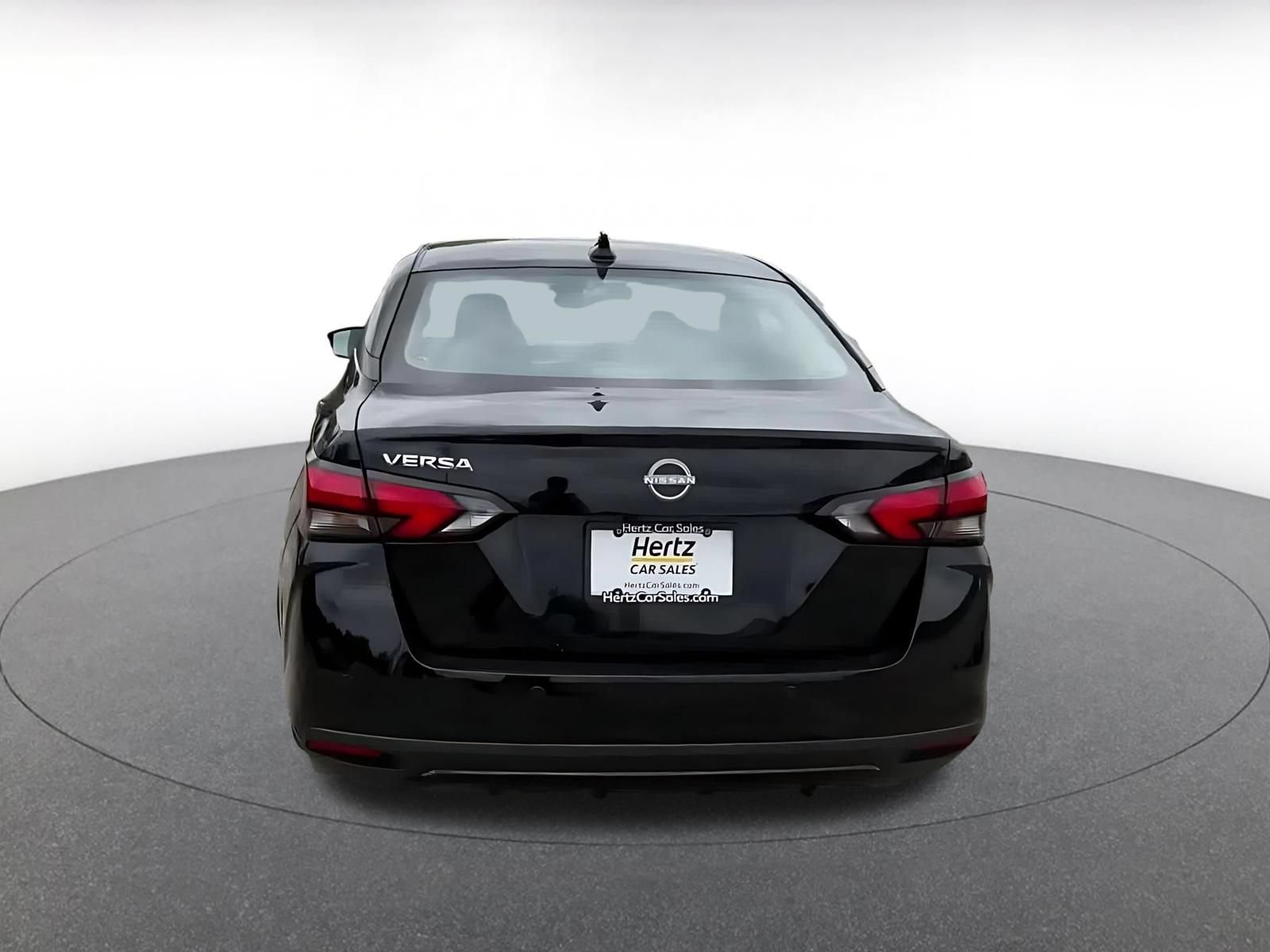 Used 2025 Nissan Versa SV FWD image 12