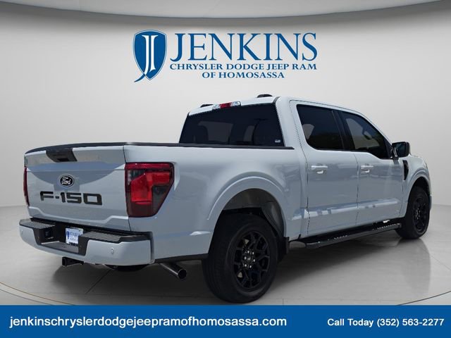 Used 2026 Ford F150 XLT w/ XLT Black Appearance Package RWD image 3