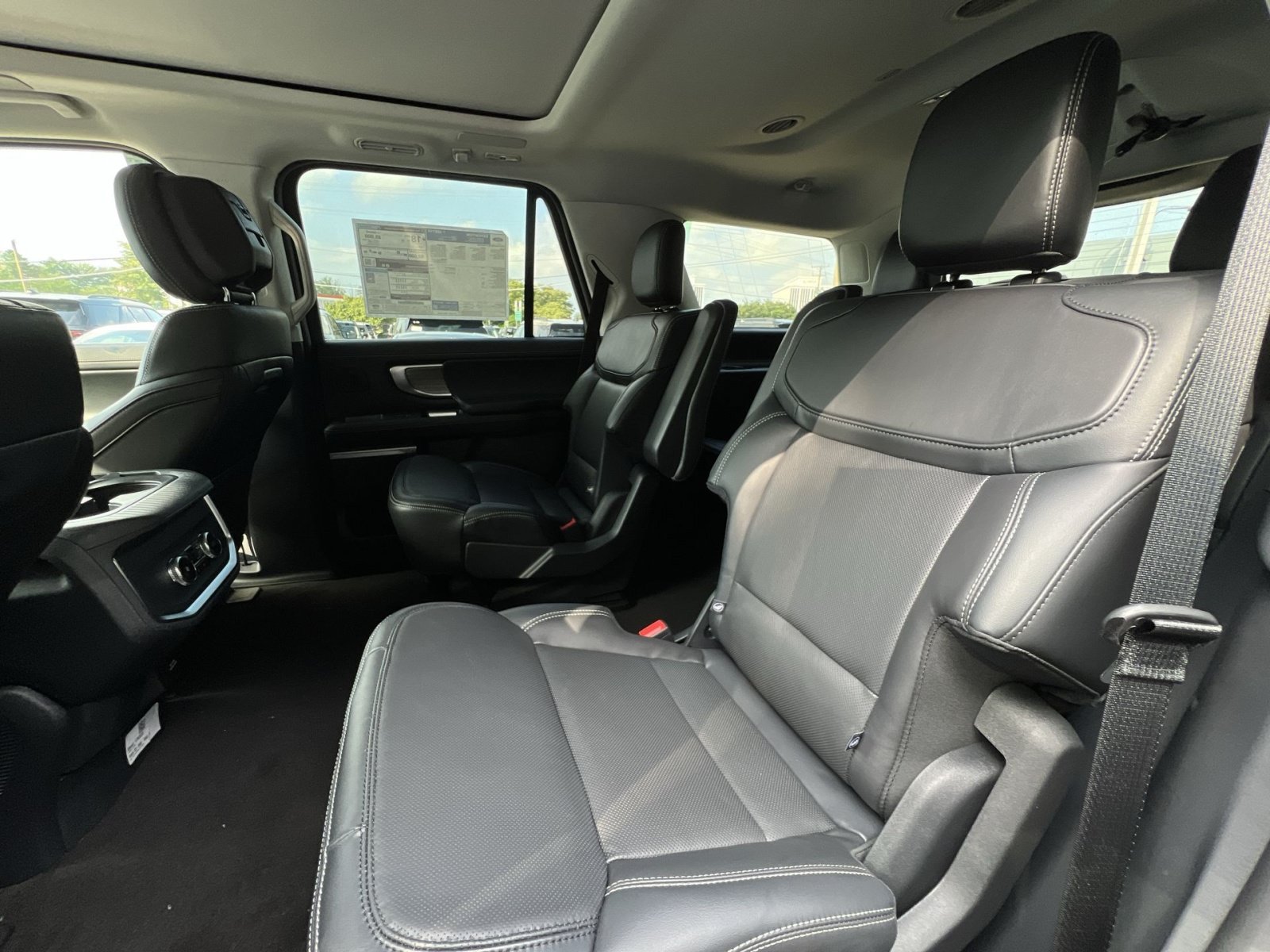 New 2027 Ford Expedition Platinum w/ Driver's Package AWD/4WD image 25