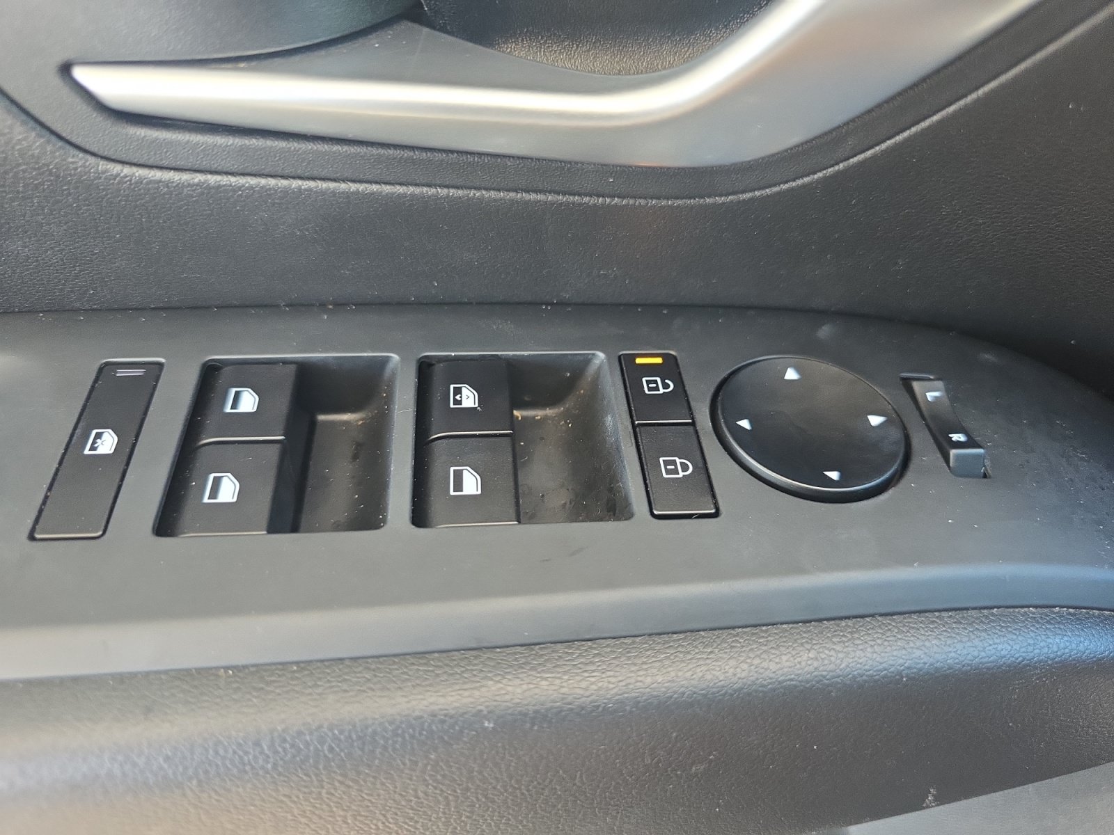 Used 2025 Hyundai Tucson SE FWD image 25