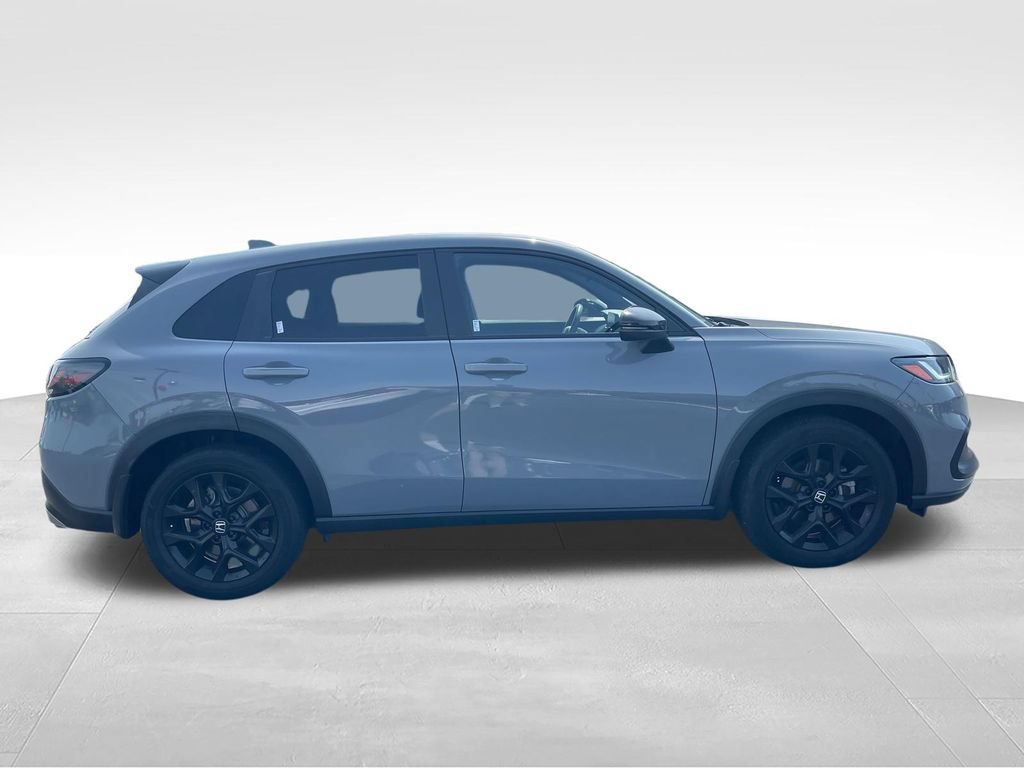 Used 2023 Honda HR-V Sport image 6