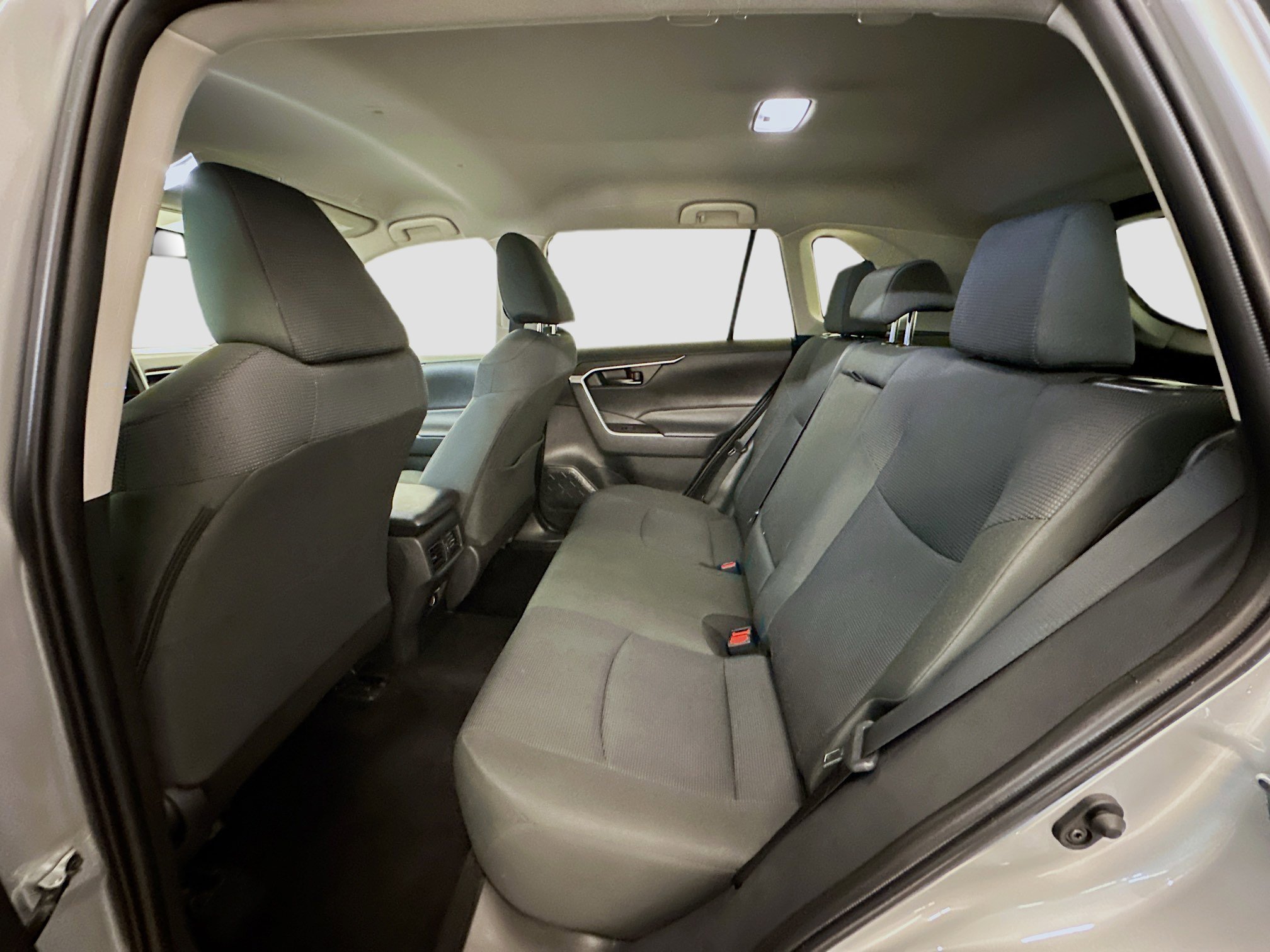 Used 2025 Toyota RAV4 LE image 29