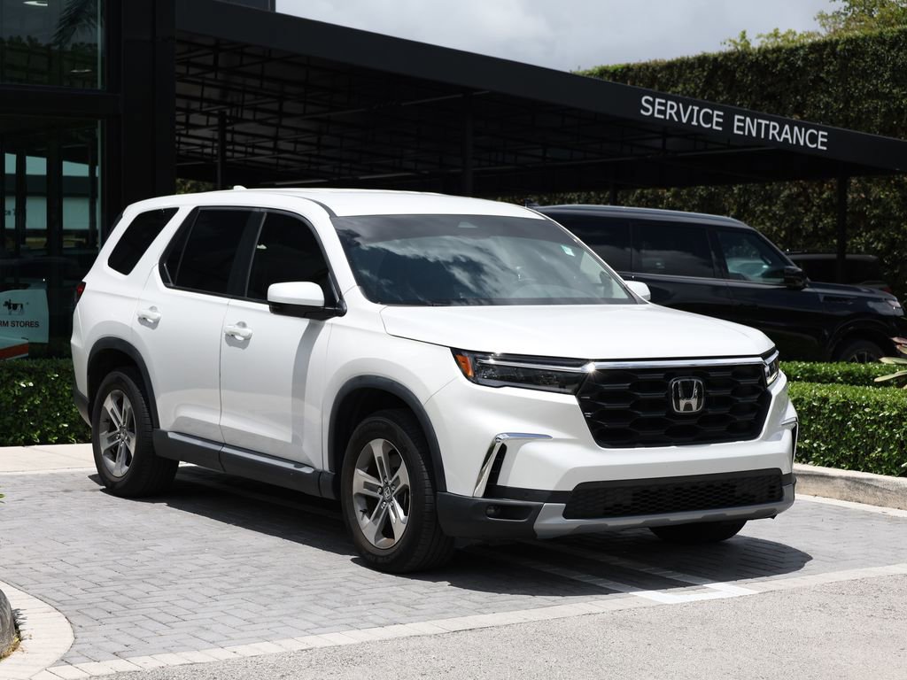 Used 2023 Honda Pilot EX-L image 2