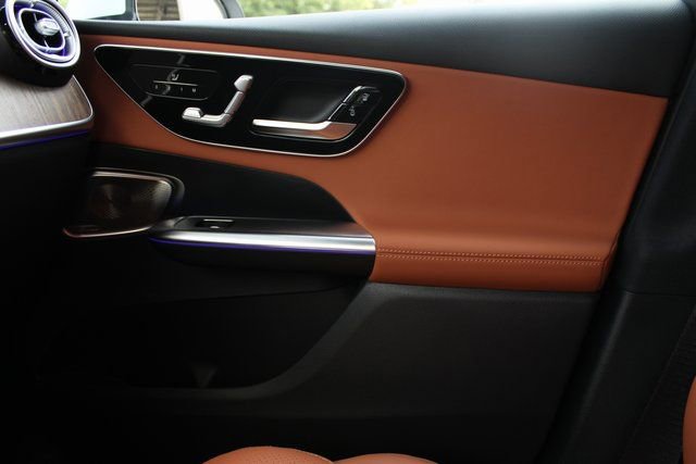 New 2025 Mercedes-Benz GLC 350e 4MATIC image 29