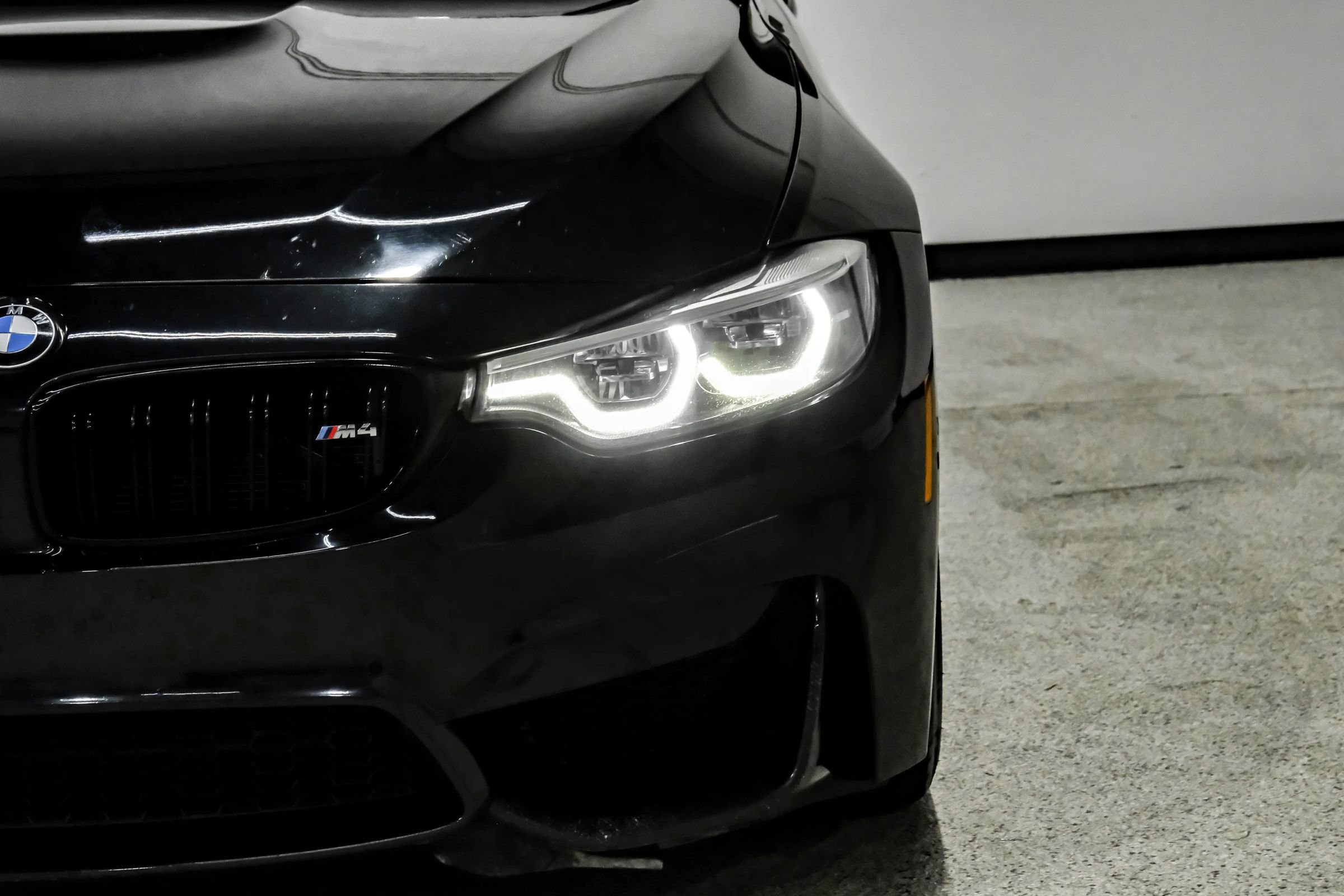 Used 2018 BMW M4 Coupe image 42