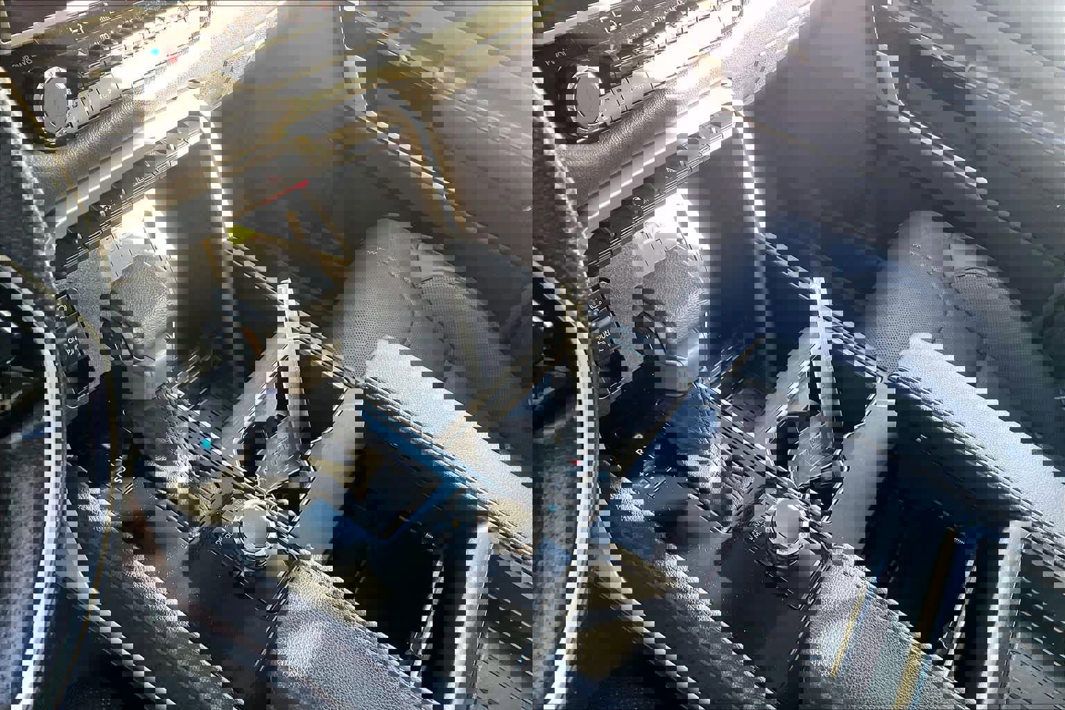 Used 2022 Toyota Tundra Limited w/ Power Package image 16