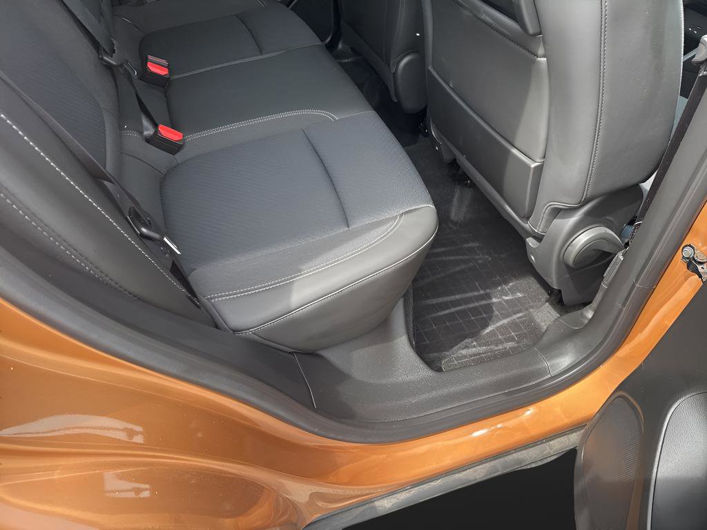 Used 2024 Buick Encore GX Preferred w/ Comfort Package AWD/4WD image 34