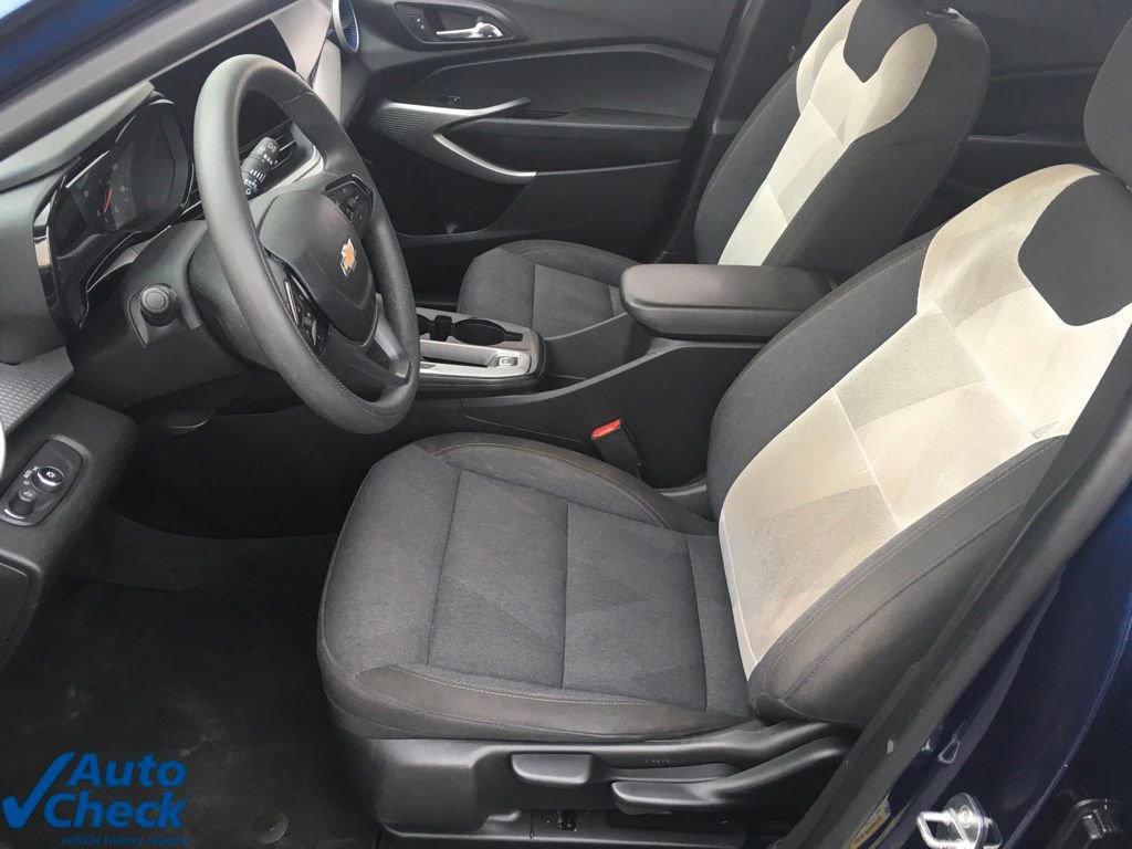 Used 2024 Chevrolet Trax LS w/ LS Convenience Package image 7