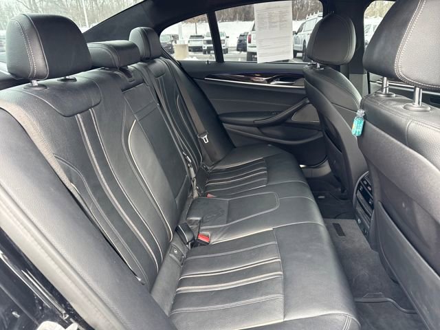 Used 2017 BMW 540i xDrive image 13