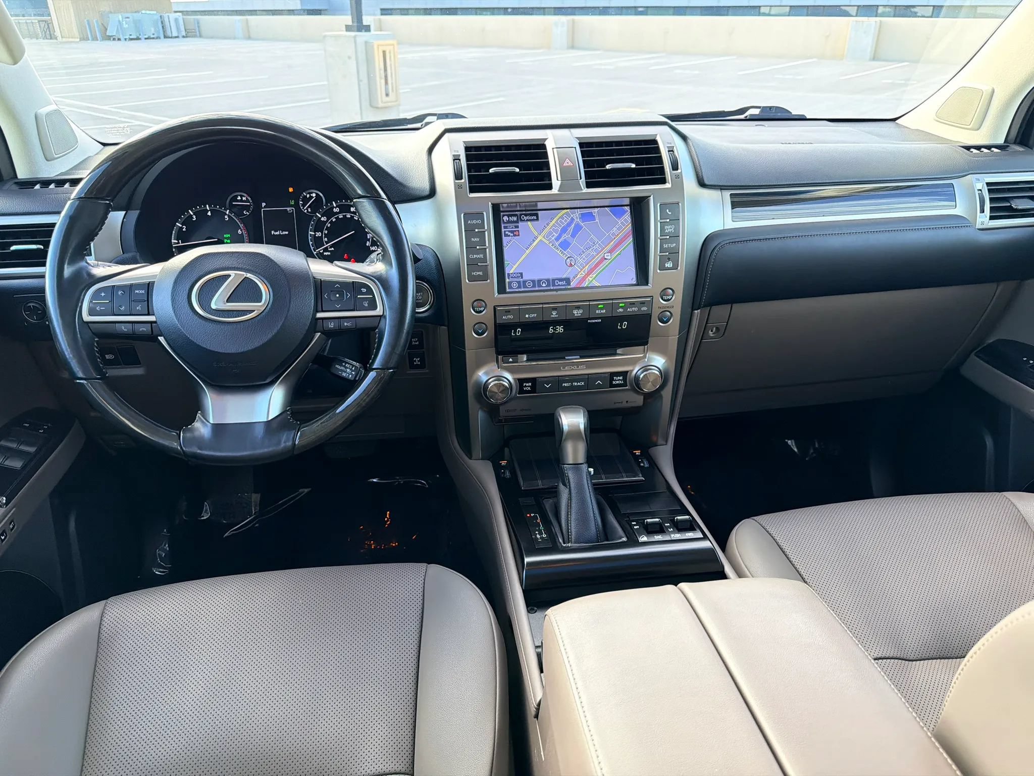 Used 2020 Lexus GX 460 Premium w/ Premium Package AWD/4WD image 20