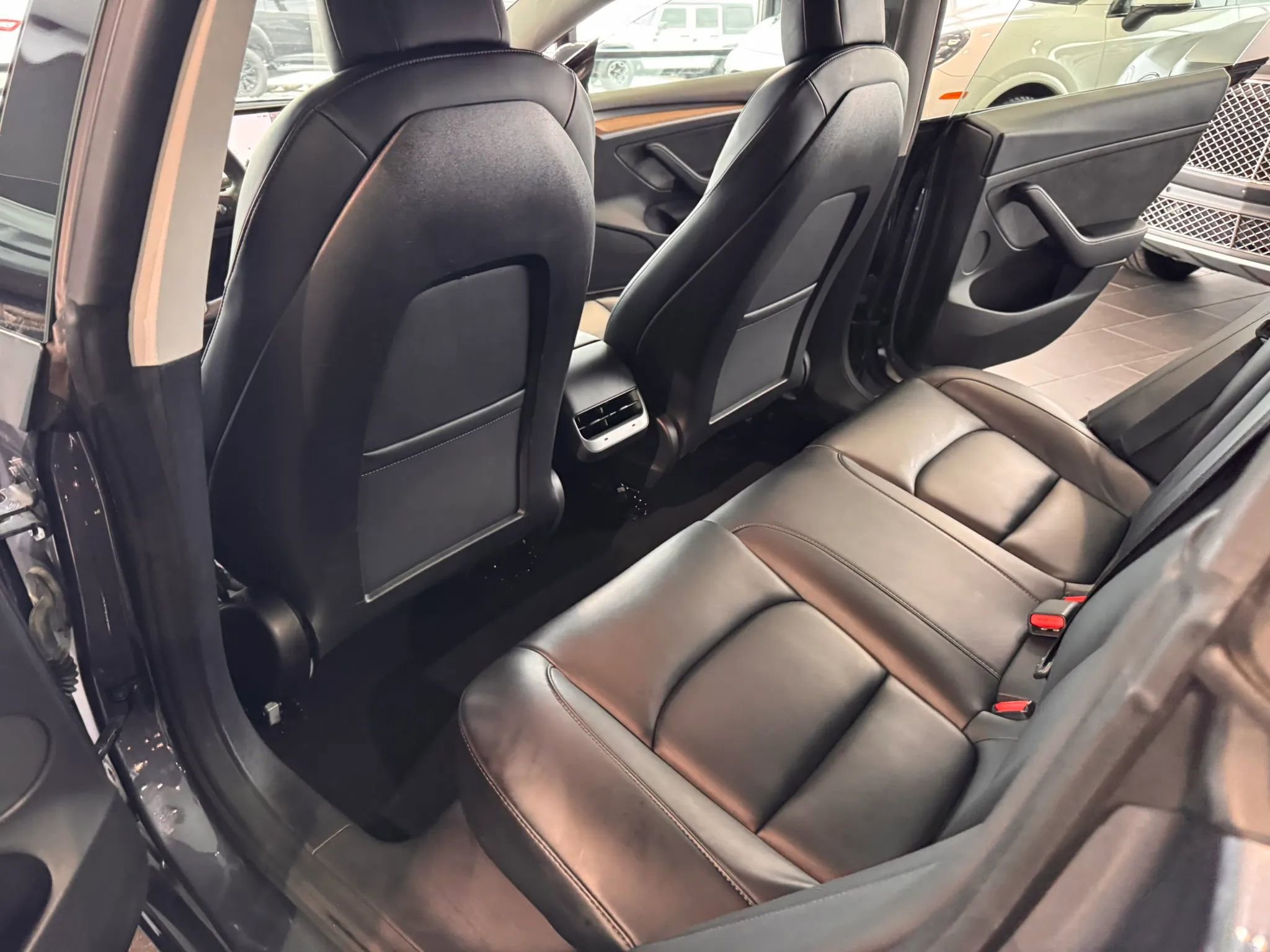 Used 2021 Tesla Model 3 Long Range image 18