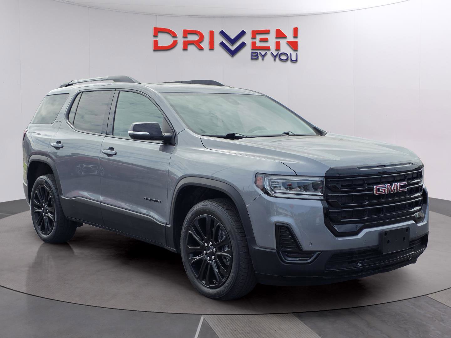 Used 2021 GMC Acadia SLE w/ Driver Convenience Package image 7
