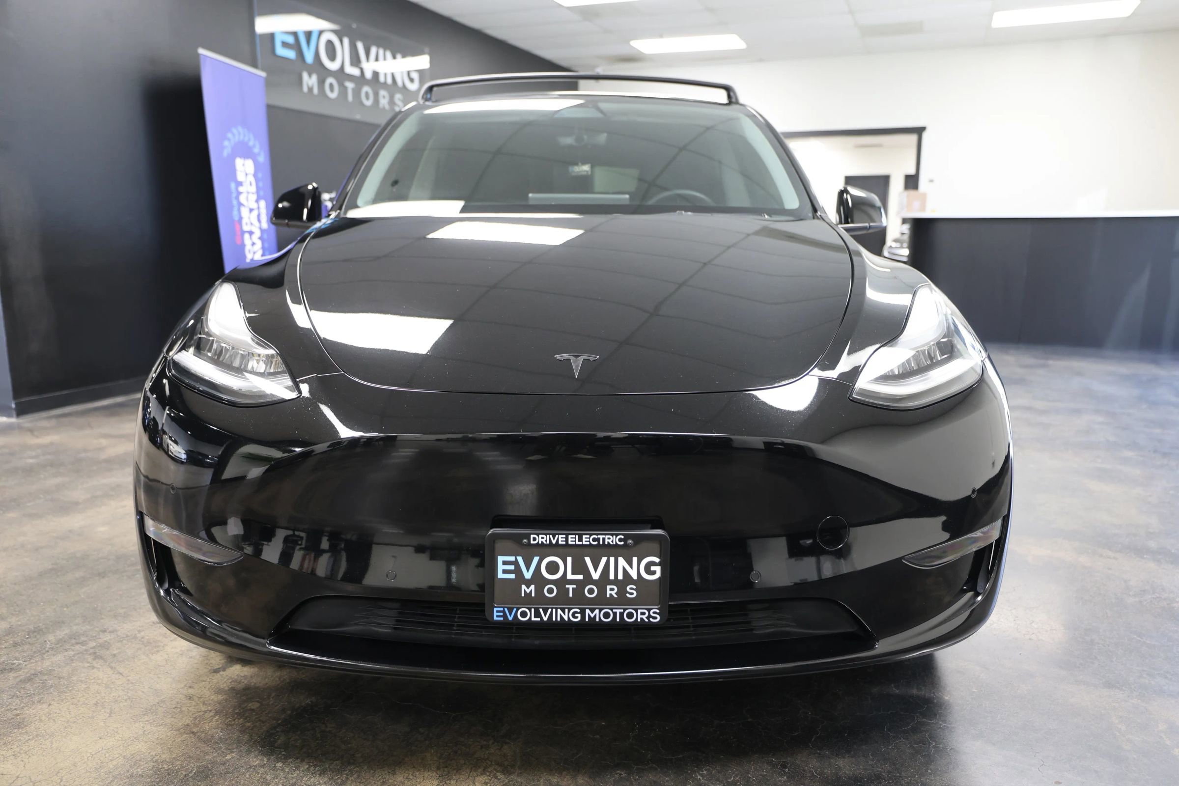 Used 2021 Tesla Model Y Long Range image 6