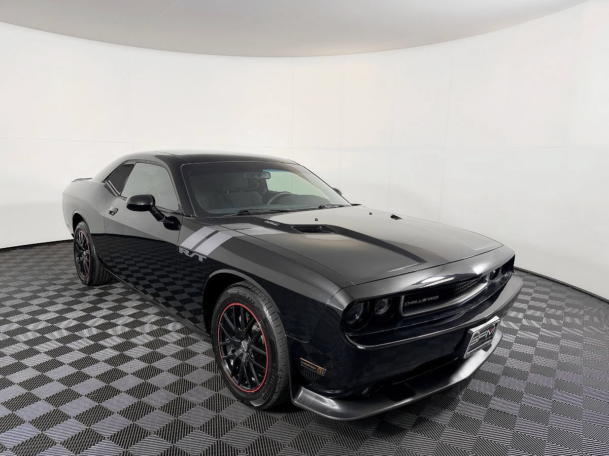 Used 2012 Dodge Challenger R/T RWD image 6