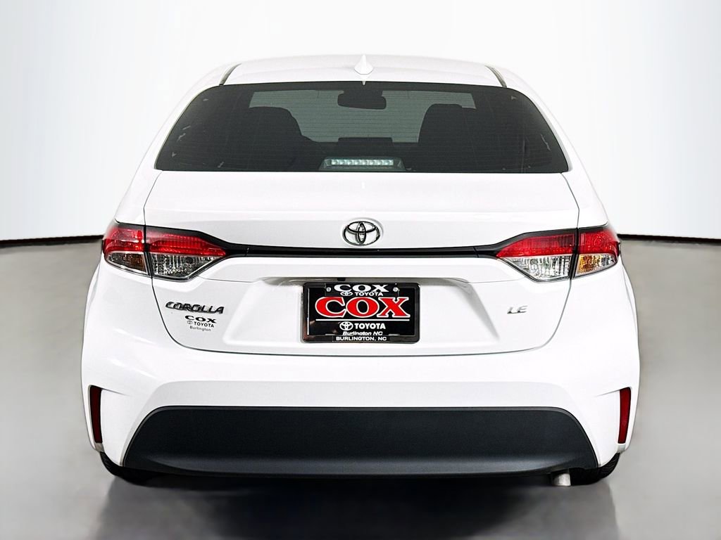 Used 2025 Toyota Corolla LE FWD image 6