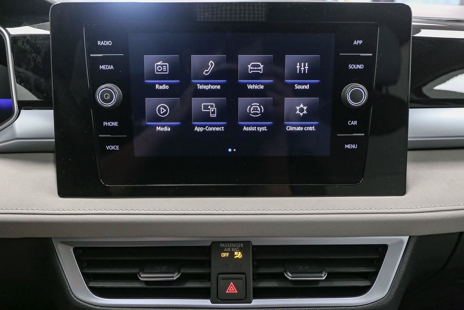 New 2026 Volkswagen Taos SE AWD/4WD image 19