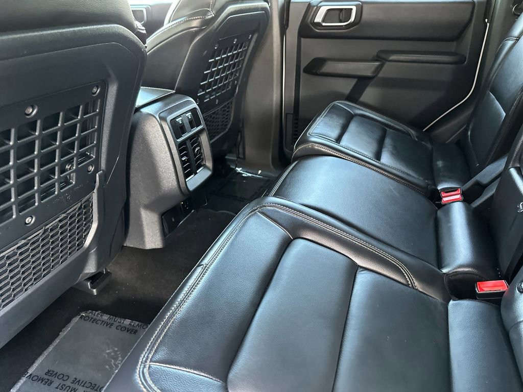 Certified 2025 Ford Bronco Badlands AWD/4WD image 11