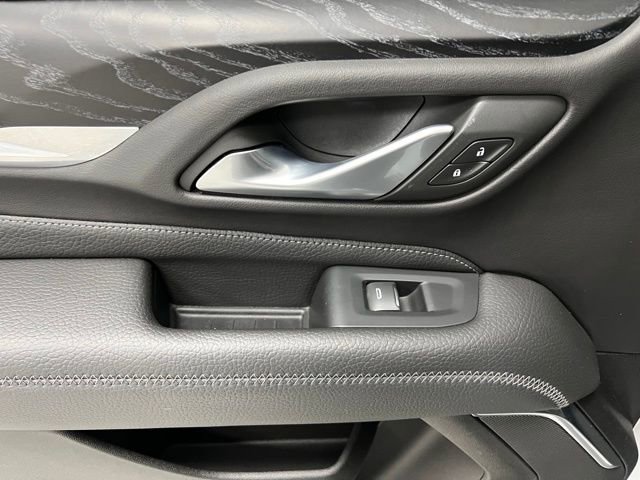 Used 2022 GMC Yukon XL Denali image 42