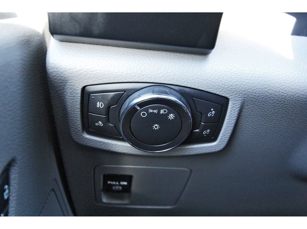 Used 2018 Ford F150 XL w/ Equipment Group 101A Mid image 23