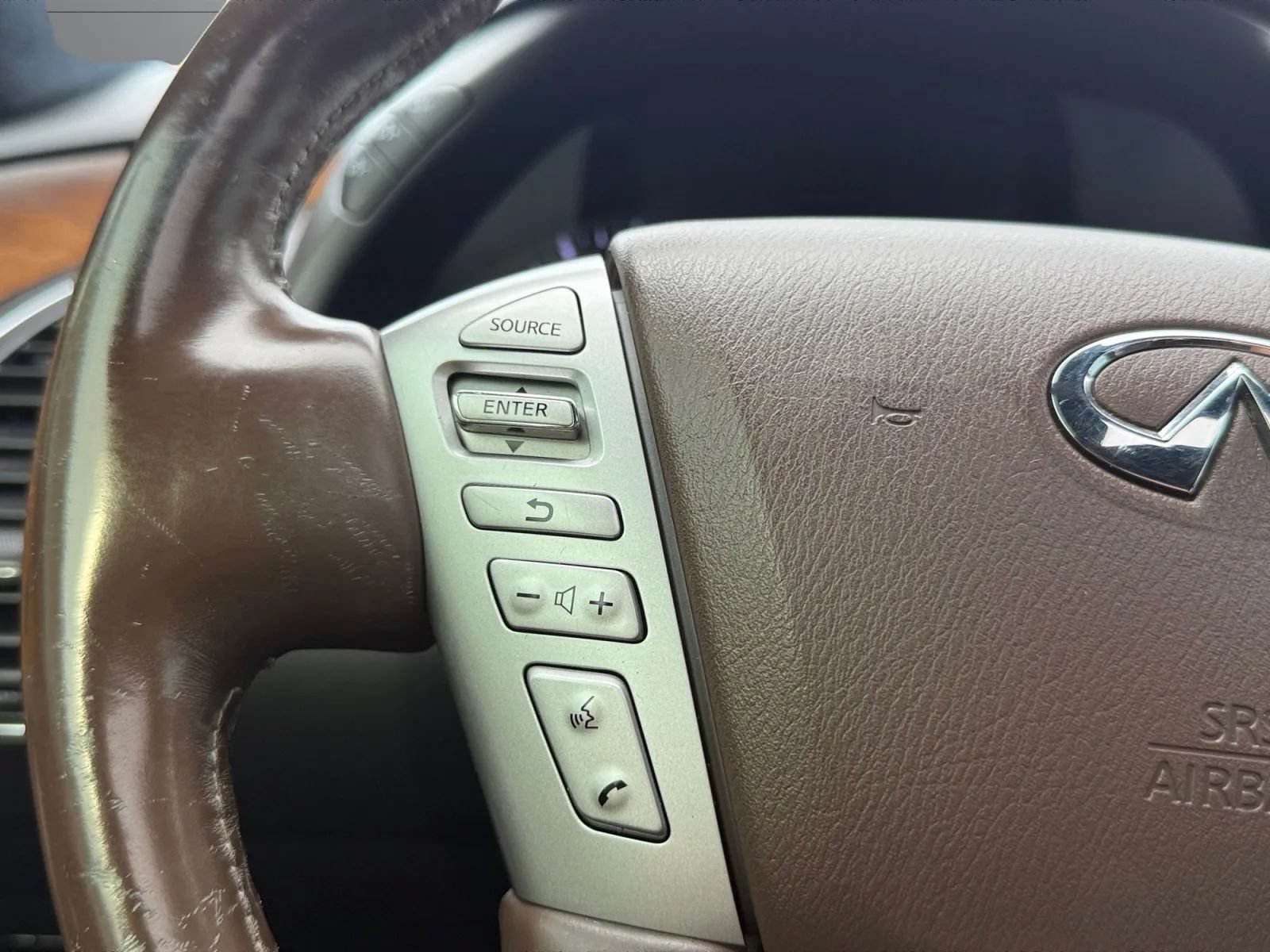 Used 2017 INFINITI QX80 Limited w/ All Season Package AWD/4WD image 21