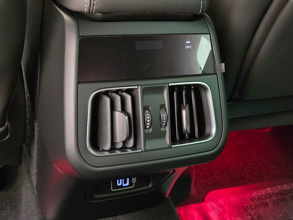 New 2025 Maserati Grecale Modena image 19