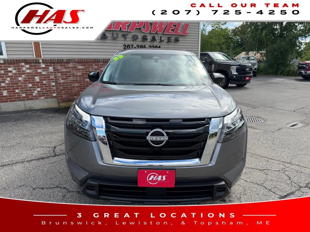 Used 2023 Nissan Pathfinder S AWD/4WD image 10