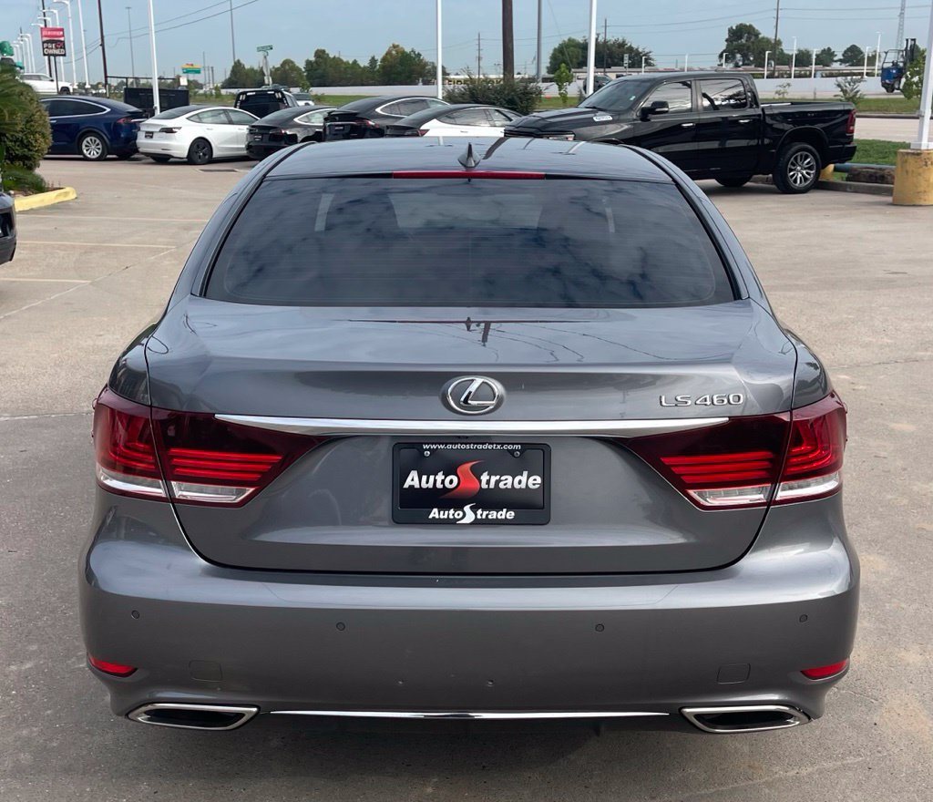 Used 2014 Lexus LS 460 w/ F Sport Package RWD image 9