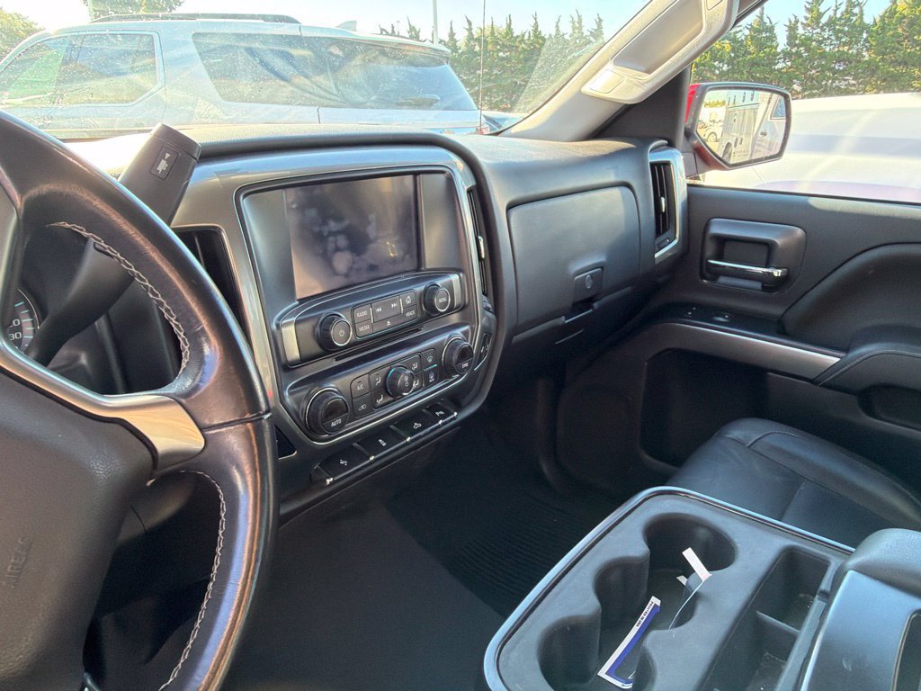 Used 2018 Chevrolet Silverado 1500 LT w/ Texas Edition AWD/4WD image 11
