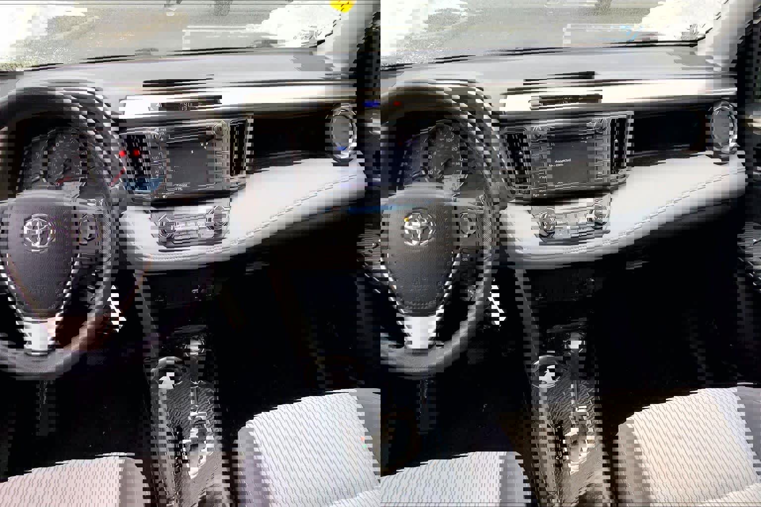 Used 2015 Toyota RAV4 XLE image 7