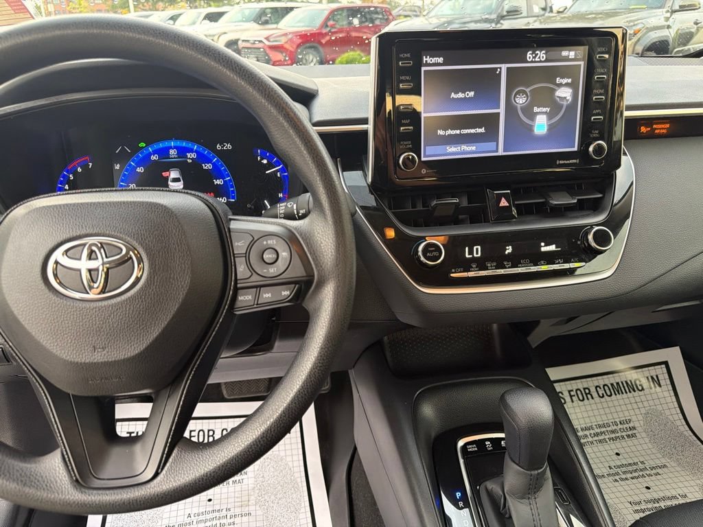 Used 2021 Toyota Corolla LE w/ Carpet Mat Package (TMS) FWD image 26